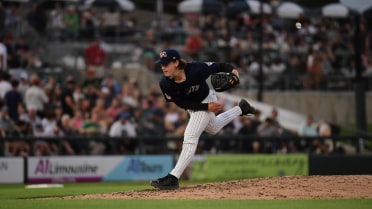 Late Offensive Surge Leads Somerset to 9-2 Win in Fox’s Double-A Debut
