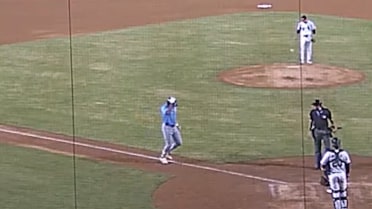 Xavier Isaac's solo homer