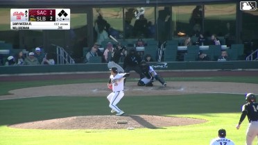 Will Brennan out on a sacrifice fly to left fielder Chris Taylor. Eric Haase scores.