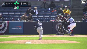 Michael Arias Ball to Kevin Parada