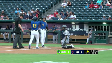 Jacob Amaya launches a two-run homer to right field