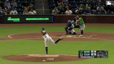 Tyler O'Neill's 421-foot homer