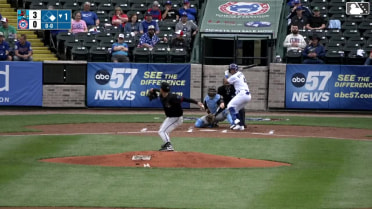 Leonel Espinoza triples (1) on a fly ball to right fielder Wilfredo Lara. Kane Kepley scores.