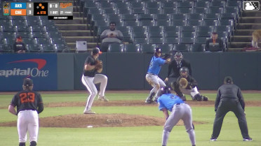 Zane Barnhart In play, run(s) to Ralphy Velazquez