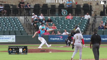 Ethan Pecko In play, run(s) to Kyren Paris