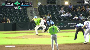 Abrahan Ramirez walks. Echedry Vargas scores. Josh Hogue to 3rd. Jose Monserrate to 2nd.
