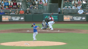 Eddys Leonard homers (1) on a fly ball to left center field. Osleivis Basabe scores.