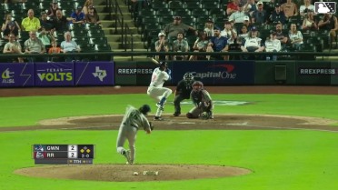 Trevor Hauver singles on a line drive to left fielder DaShawn Keirsey Jr. Michael Helman scores. Alejandro Osuna to 2nd.