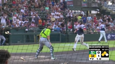 Johan De Los Santos' RBI single 