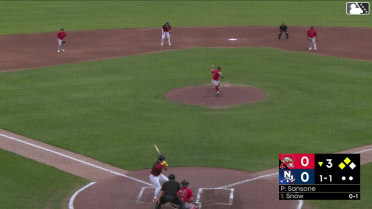 Eric Snow grounds out, shortstop Mason White to first baseman Ronald Rosario. Cutter Coffey scores.