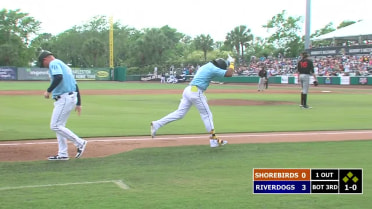 Rays prospect Carlos Colmenarez swats a homer