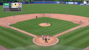 Fransisco Lindor steals a base in rehab start
