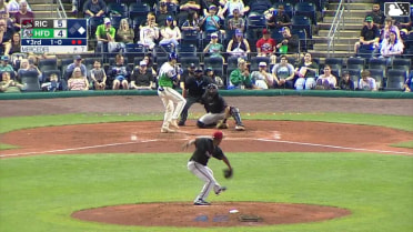 Zach Kokoska homers (2) on a fly ball to left field. Skyler Messinger scores.