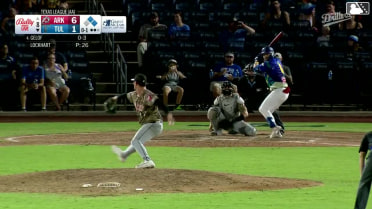Jake Gelof doubles (17) on a line drive to left fielder Bill Knight. Taylor Young scores. Josue De Paula to 3rd.