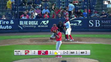 Pedro León singles on a fly ball to left fielder Will Turner. Erick Brito scores.