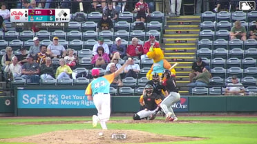 Seth Stephenson homers (2) on a line drive to left field. Roberto Campos scores.