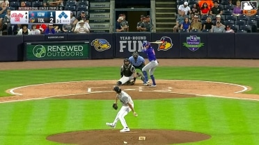 Ben Cowles walks. BJ Murray scores. Chas McCormick to 3rd. James Triantos to 2nd.