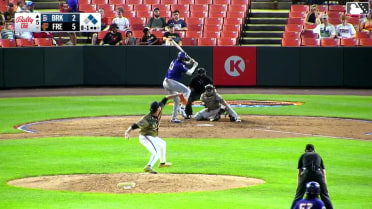 Yohairo Cuevas singles on a line drive to right fielder Alfredo Velásquez. Daiverson Gutierrez scores. Jamari Baylor scores.