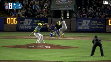 Blayberg Diaz doubles (5) on a fly ball to center fielder Kane Kepley. Daniel Guilarte scores.