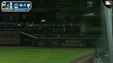 Travis Bazzana's game-tying homer