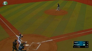 Kelvis Salcedo fans four