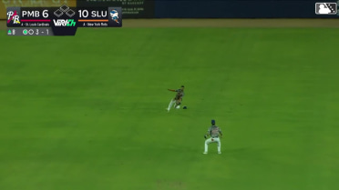 Yonatan Henriquez's sliding catch