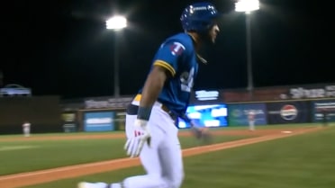 Emmanuel Rodriguez's solo home run 