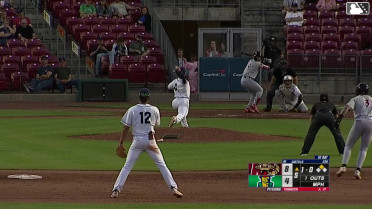 Luis Castillo homers (6) on a fly ball to right field. Marco Dinges scores. Daniel Dickinson scores.