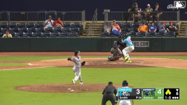 Shane Smith Ball to José Azócar