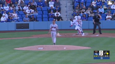 Mairoshendrick Martinus doubles (3) on a sharp fly ball to right fielder Derek Bernard. Joendry Vargas scores.