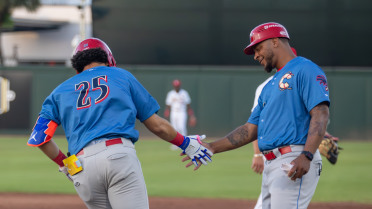 Calderon Crushes Grand Slam to Help Threshers Seal Win