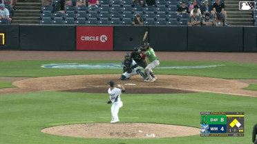 Carter Graham doubles (12) on a fly ball to right fielder Andrew Sojka. Alfredo Duno scores. Kien Vu scores.