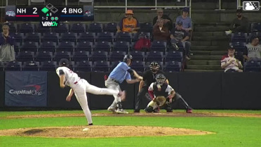 Garrett Stratton In play, run(s) to Mathieu Vallee
