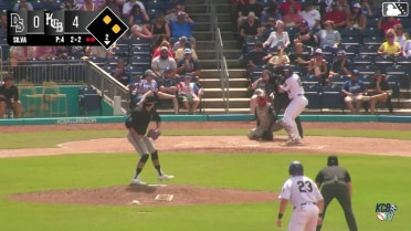 Alexander Albertus homers (6) on a fly ball to left field. Grayson Fitzwater scores. Stiven Flores scores.