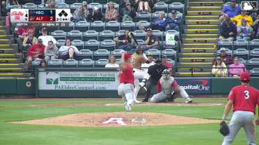 Keiner Delgado walks. Omar Alfonzo scores. Ivan Brethowr to 3rd. Matt King to 2nd.