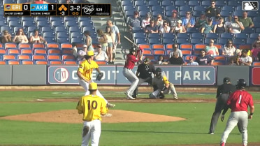 Thayron Liranzo singles on a ground ball to right fielder Alfonsin Rosario. E.J. Exposito scores. Seth Stephenson to 3rd. Peyton Graham to 2nd.