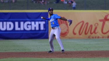 Waldschmidt, Groover Tally Four Hits Each In Soddies Win