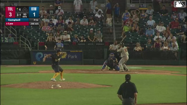 Hao-Yu Lee homers (3) on a line drive to right field.