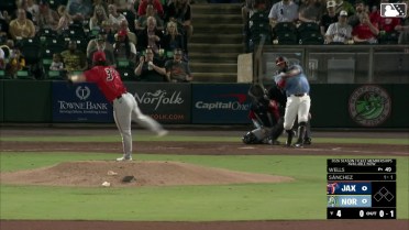 Gary Sanchez's solo home run