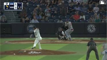 Yonatan Henriquez doubles (25) on a line drive to right fielder Willy Montero. Sammy Stafura scores. Ronald Hernandez scores.