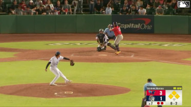 Johan Moreno In play, run(s) to Ricardo Olivar