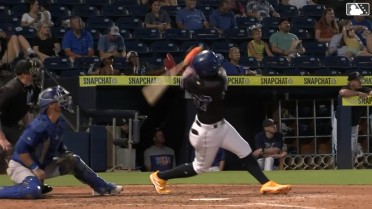 Osleivis Basabe's two-run home run