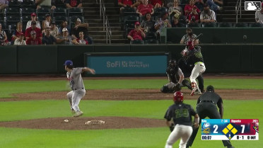 Miguel Ugueto doubles (10) on a sharp line drive to center fielder Druw Jones. Jose Cordoba scores. Jon Jon Gazdar scores. Rainiel Rodriguez scores.