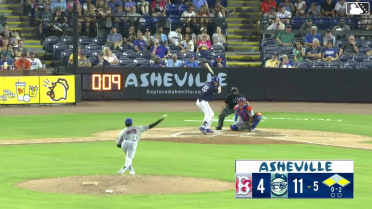 Jack Moss singles on a ground ball to shortstop Sammy Stafura. Caden Powell scores. Xavier Neyens to 2nd.