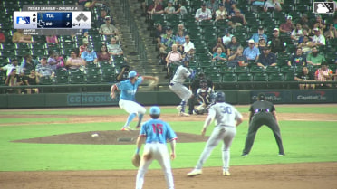 Josue De Paula singles on a line drive to right fielder Yamal Encarnacion. Taylor Young scores. Joe Vetrano to 3rd. Jose Izarra to 2nd.