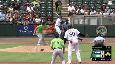 Cedric De Grandpre In play, run(s) to Heston Kjerstad