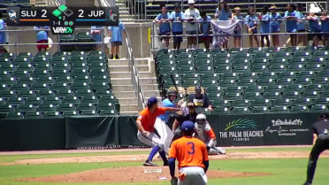 Christian Rodriguez In play, run(s) to Max Williams