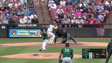 Luis Castillo singles on a line drive to center fielder Charles Davalan. Tayden Hall scores. Daniel Guilarte to 3rd.