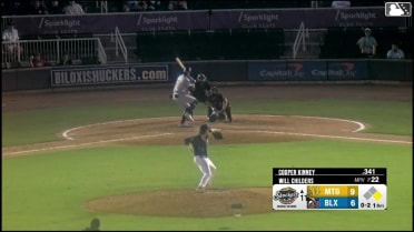 Cooper Kinney strikes out swinging and Émilien Pitre caught stealing 2nd, catcher Matthew Wood to second baseman Jheremy Vargas to catcher Matthew Wood.
