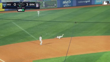 Mitch Voit's great diving catch